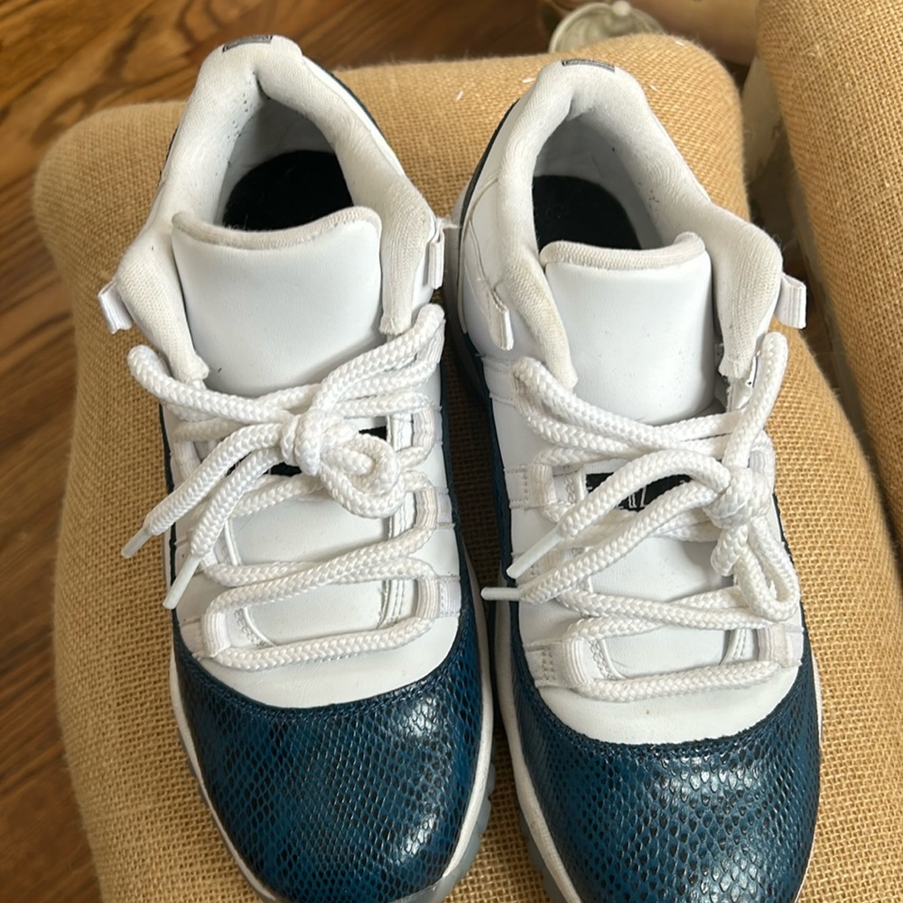 Jordans boys 7
